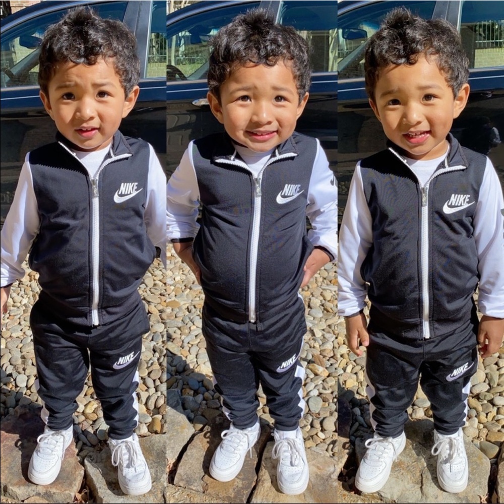 Nike Logo Set Black and White